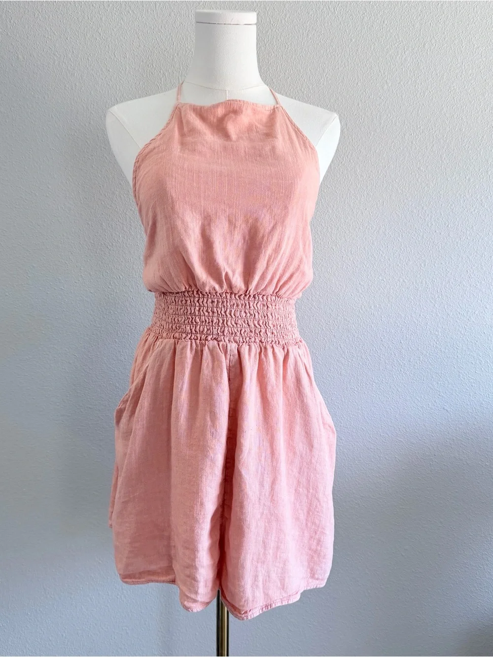 American‎ Eagle Romper Tie Back Smocked Waist Halter Salmon Pink Linen Blend L